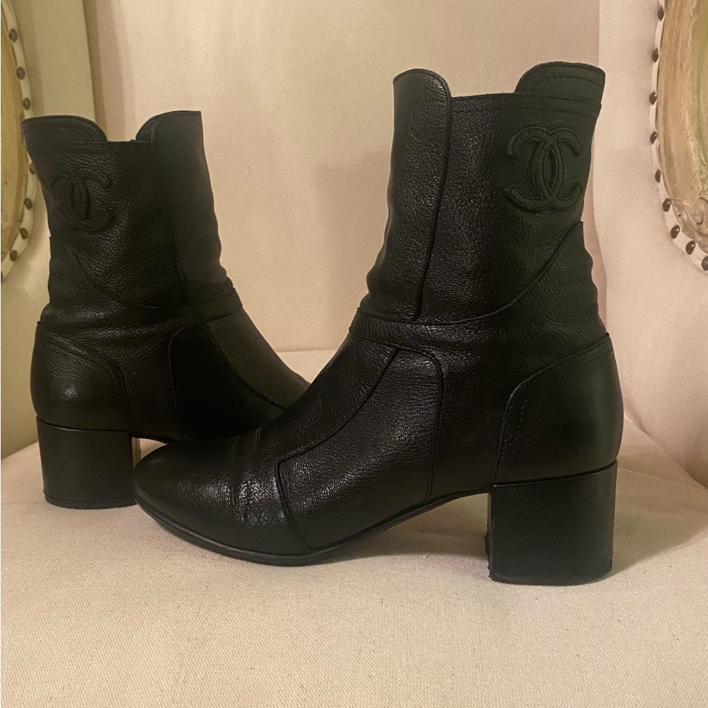 CHANEL Black Leather Ankle Booties